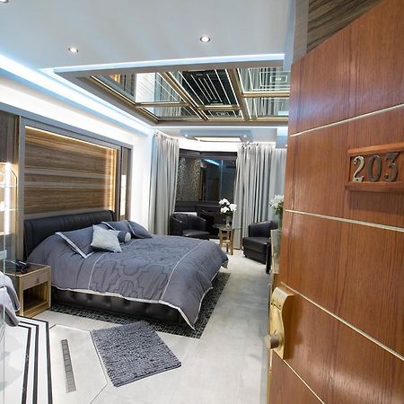 Camelot Hotel Джуния Екстериор снимка